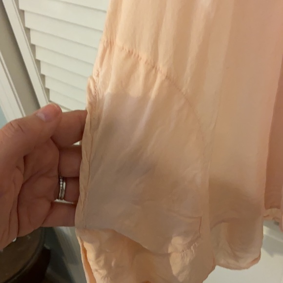 Jodifl, gorgeous light peach blouse. Has tassels on sleeves, and pockets😁 - Picture 4 of 5